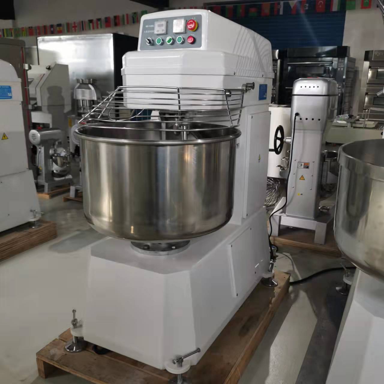 Amasadora comercial de 100 kg  - Commercial Kitchen Mixers Dough Mixer reseña y precio